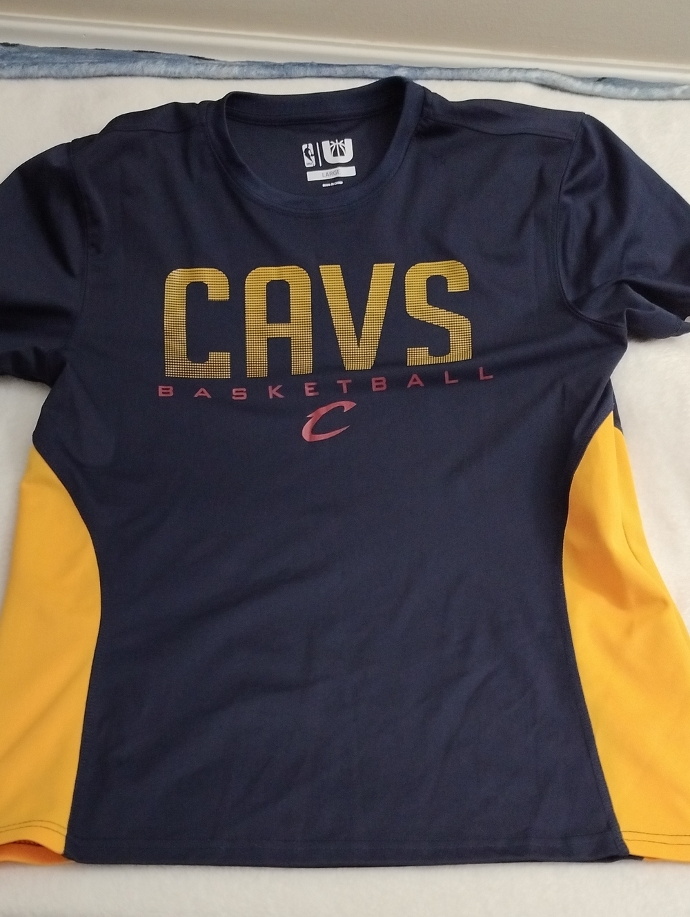 NBA Unk Cleveland Cavaliers Performance Shirt Men's Large